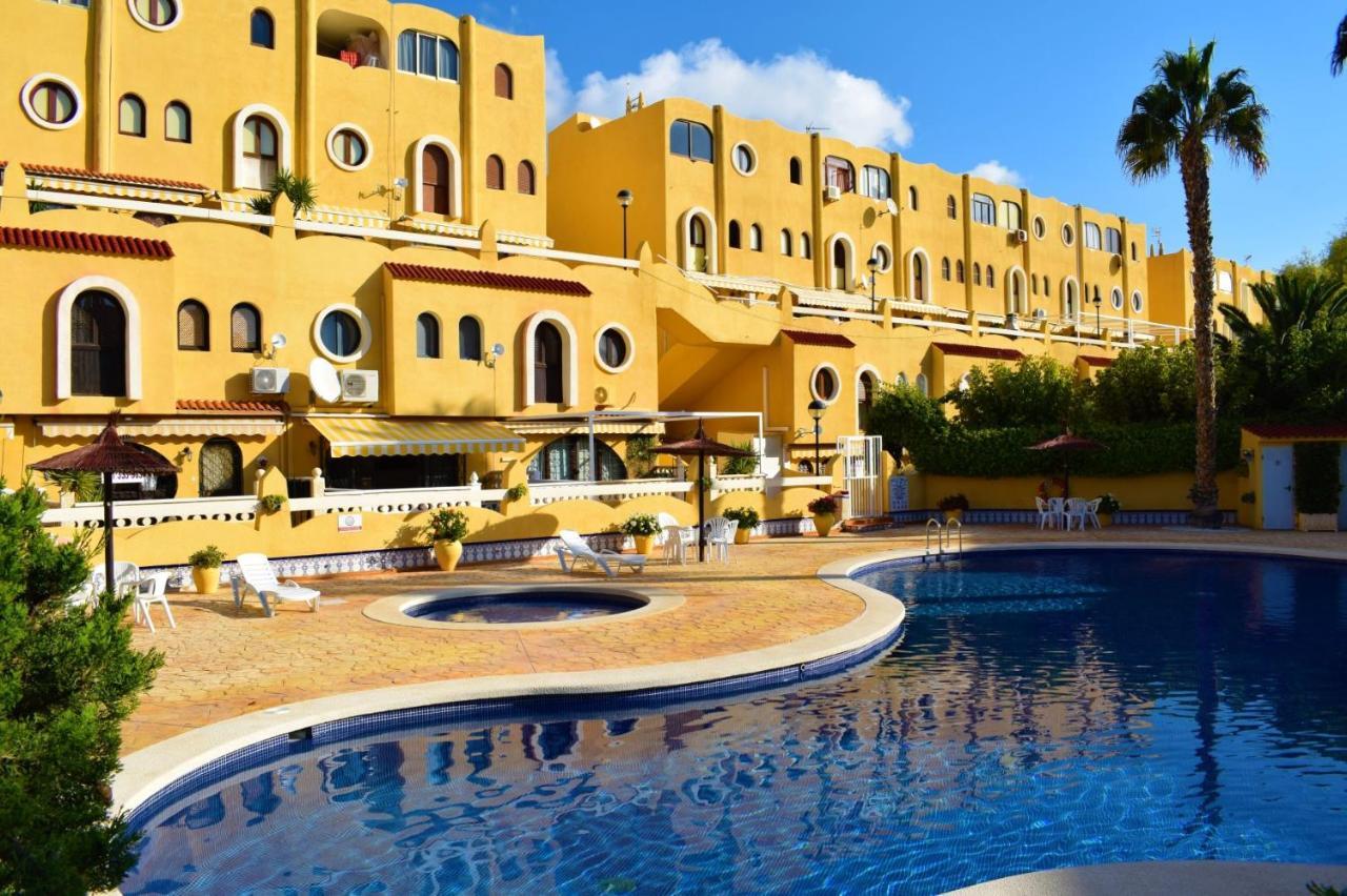 Bungalo En Primera Linea De La Playa El Campello Εξωτερικό φωτογραφία