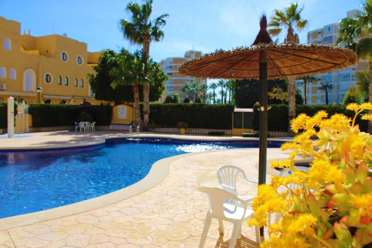 Bungalo En Primera Linea De La Playa El Campello Εξωτερικό φωτογραφία