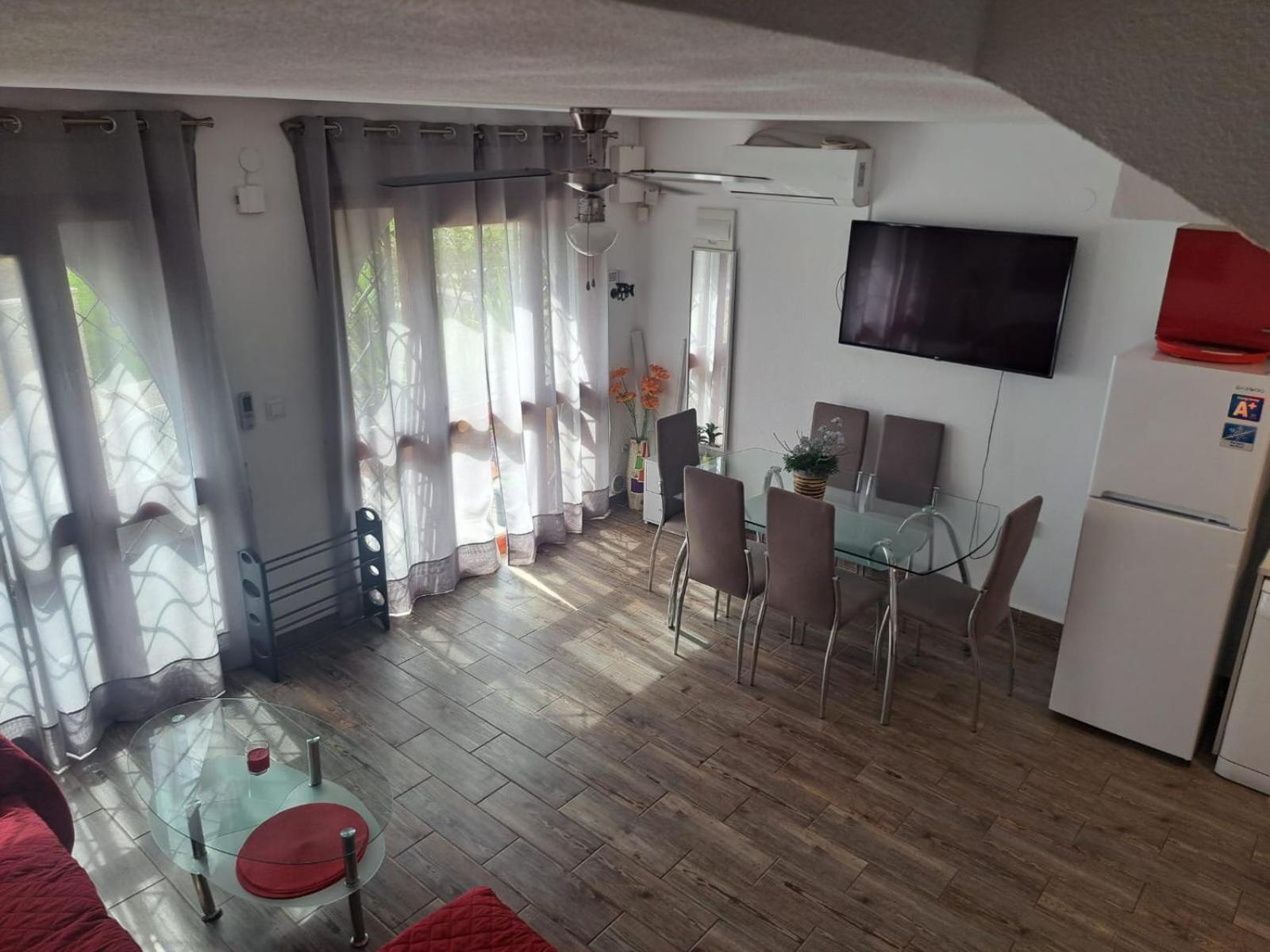 Bungalo En Primera Linea De La Playa El Campello Εξωτερικό φωτογραφία